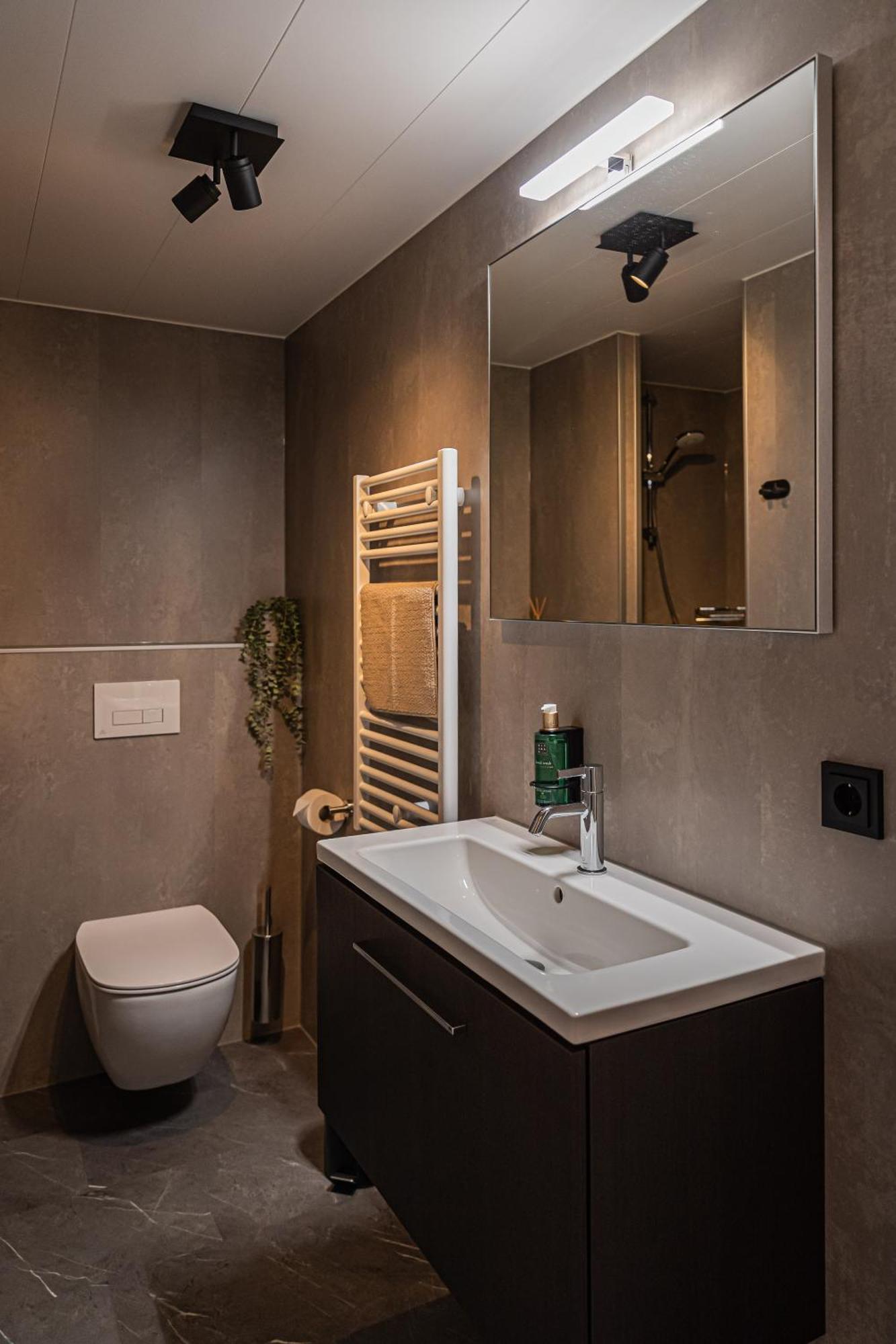 Villa Tinyhouse 4 Pers Met Hottub Meerssen Exterior foto